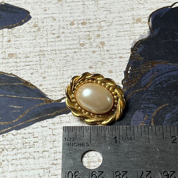 Vintage 90s Gold Plate Faux Pearl Twisted Earrings - Picture 6 of 6